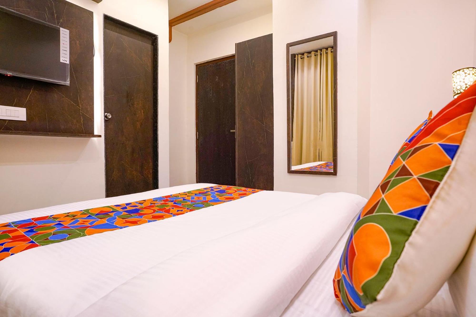 Fabhotel Gateway Bombay Extérieur photo