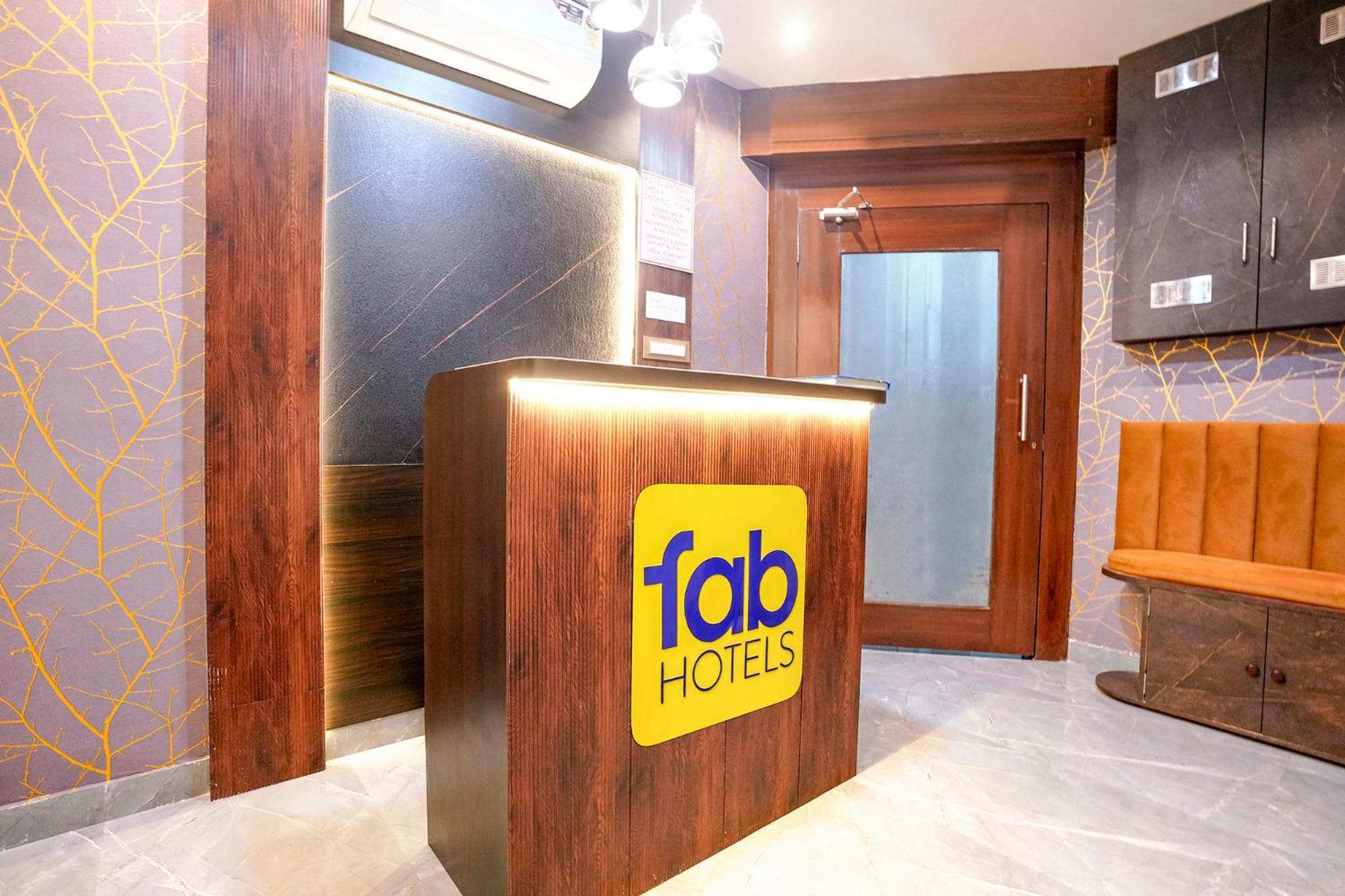 Fabhotel Gateway Bombay Extérieur photo